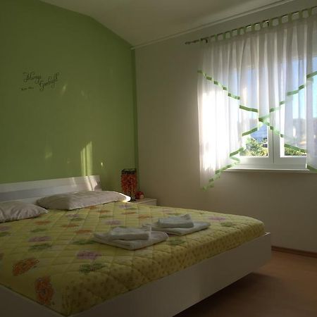 Apartments Kukuruzovic Vrh (Krk) Exterior foto